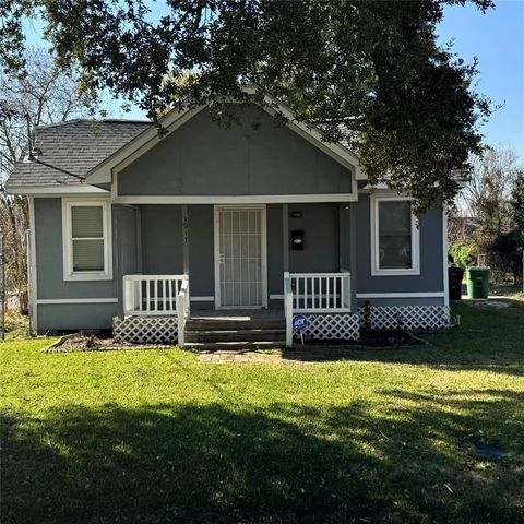 Photo of 3917 Kashmere Street, Houston, TX 77026 (MLS # 98965215)