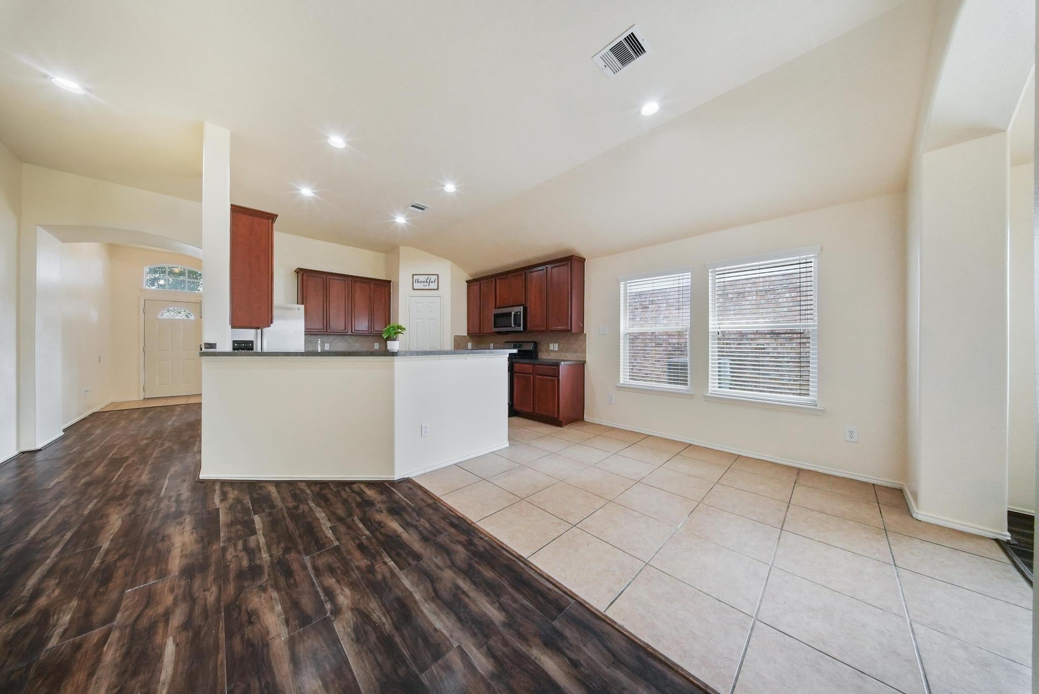 5015 Bridgecrossing Court