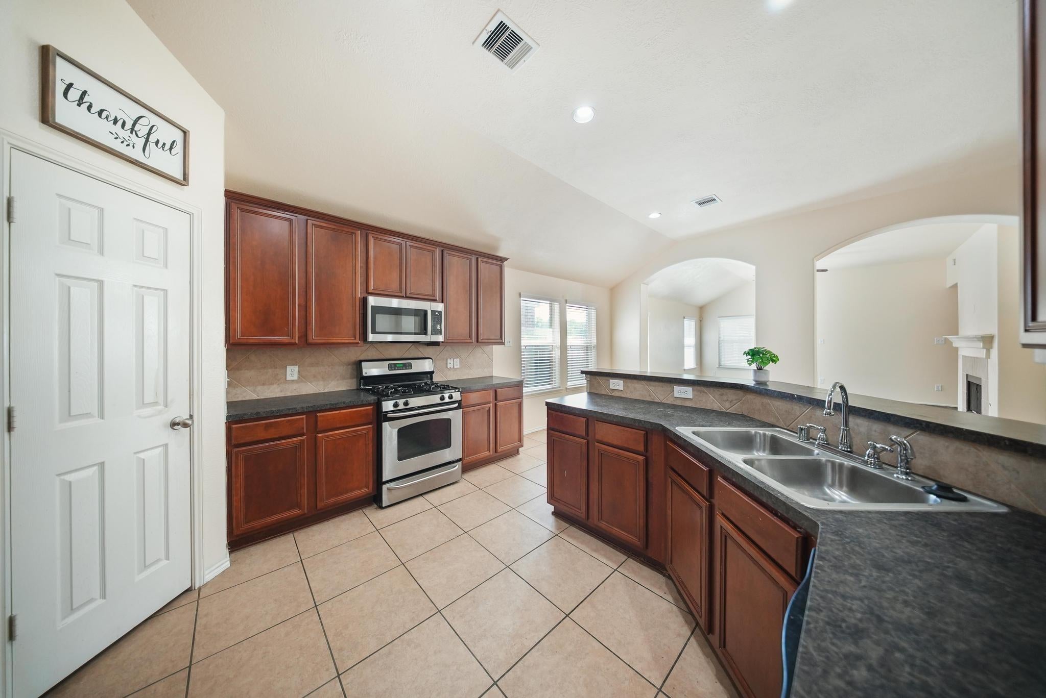 5015 Bridgecrossing Court