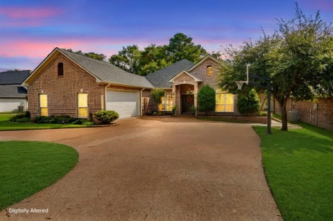 Photo of 420 Bunker Drive, Tyler, TX 75703 (MLS # 45257826)