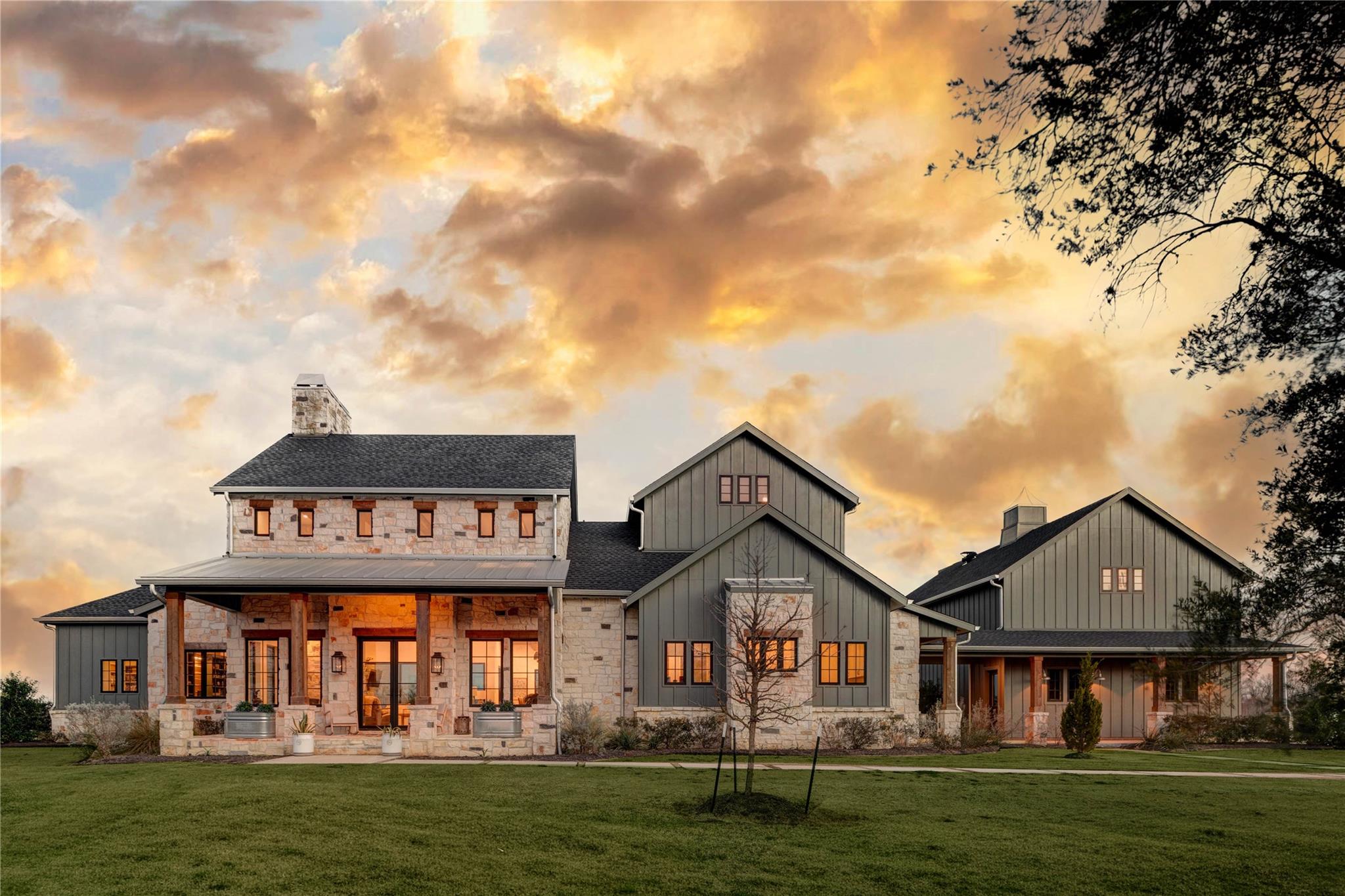4803 Riverbend Court