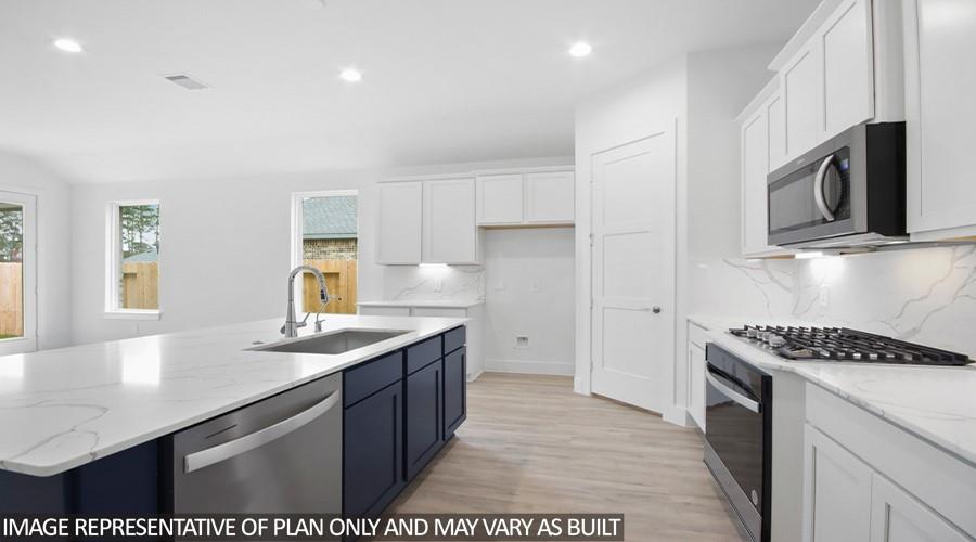 41030 Riverside Meadows Drive