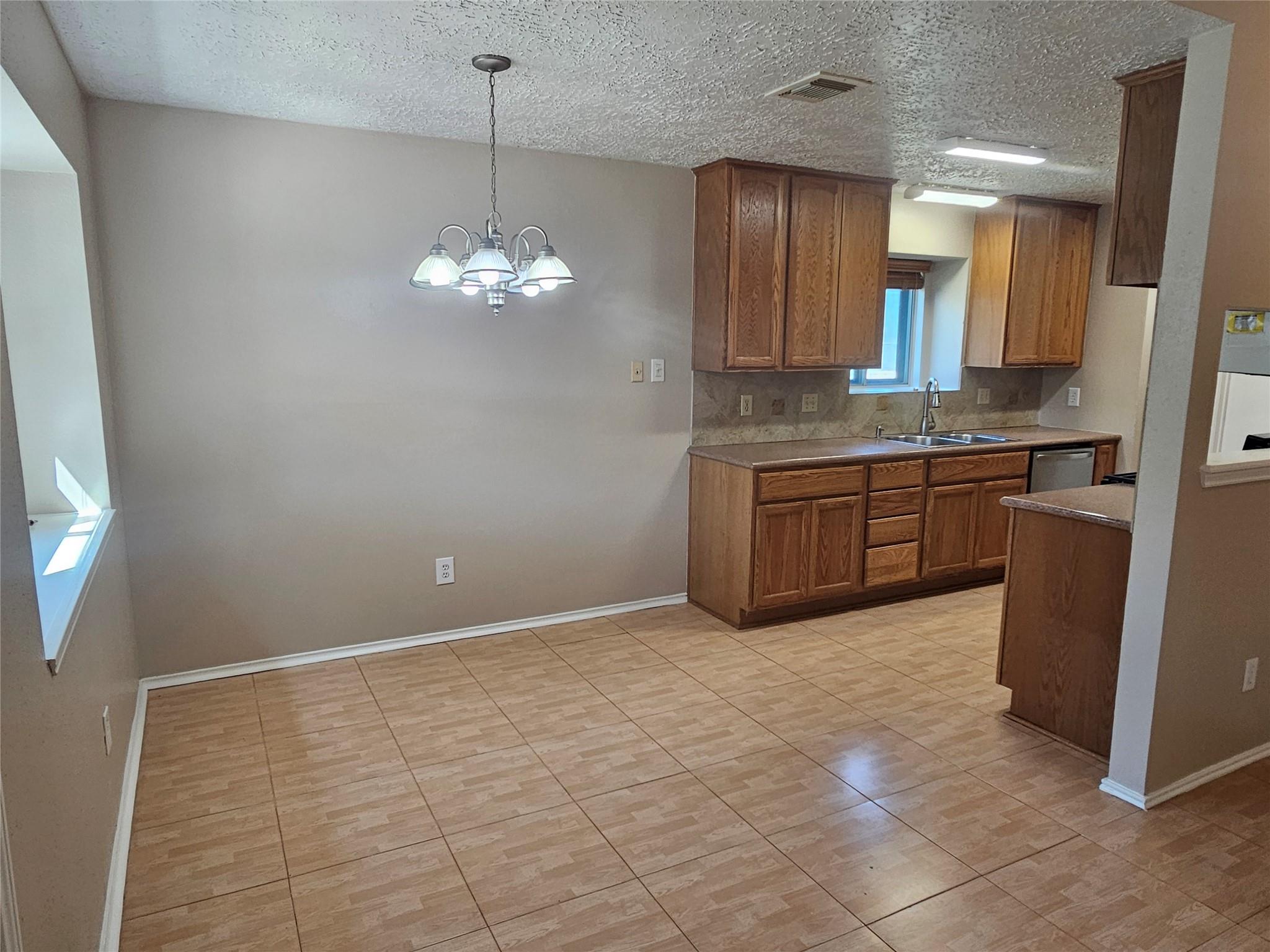 1009 Canyon Springs Drive