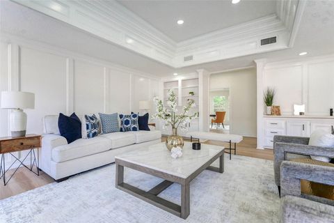 Photo of 11618 Lakeside Place Drive, Houston, TX 77077 (MLS # 55499725)