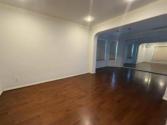 2501 Rose Bay Drive