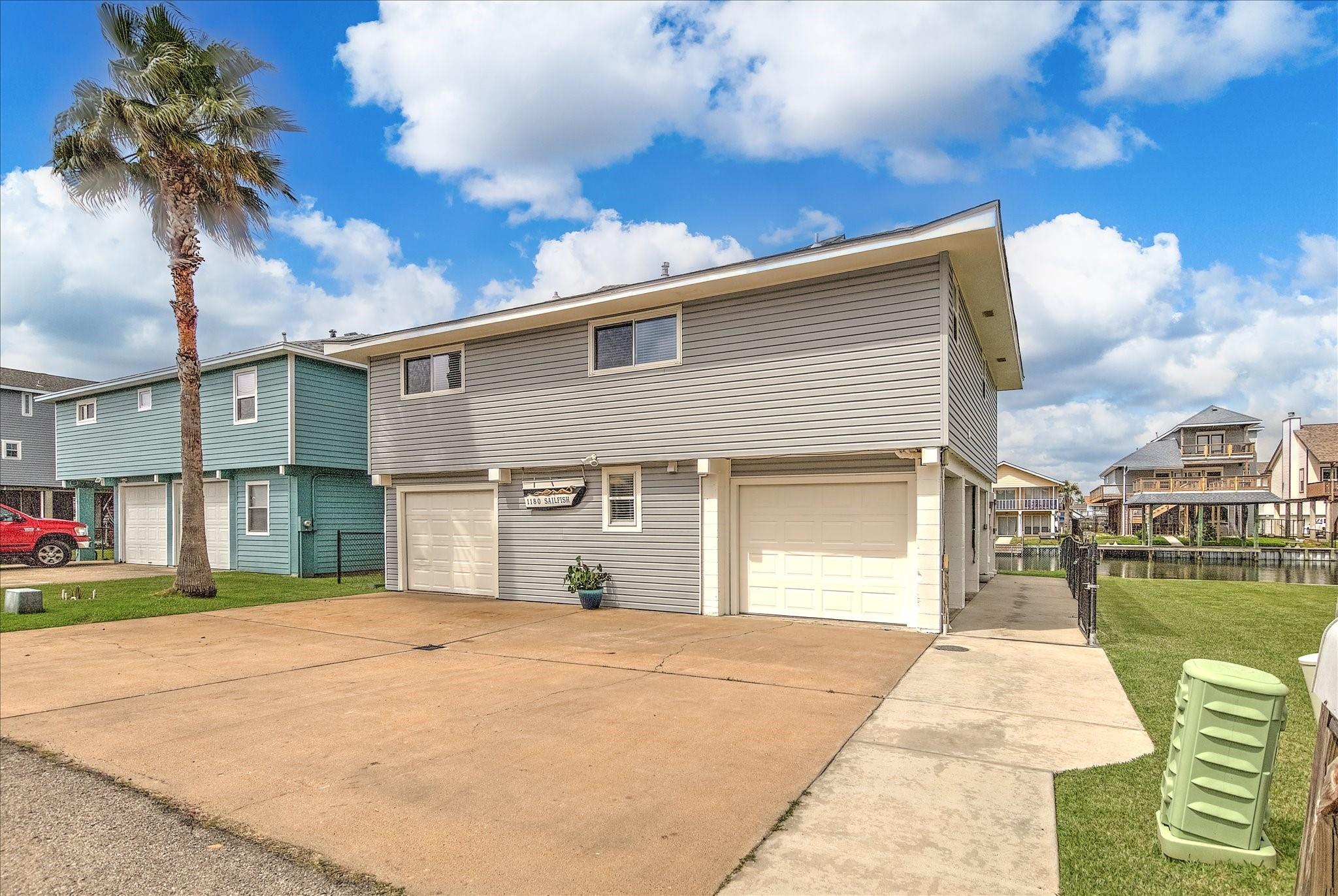 1180 Sailfish Street