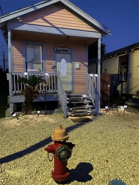 Photo of 1214 42nd Street, Galveston, TX 77550 (MLS # 23445416)