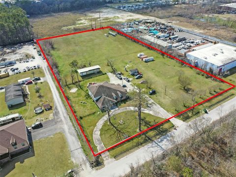 Photo of 2230 Gault Road, Houston, TX 77039 (MLS # 65136074)