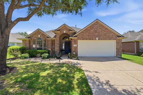 Homes For Sale - 12614 Aubreywood Lane<br/> Houston, TX 77070