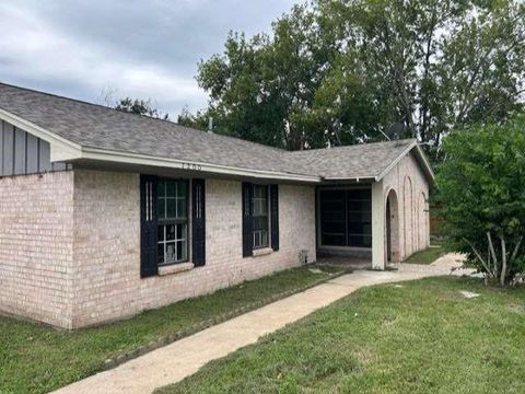 Photo of 1200 Rugeley Street, Bay City, TX 77414 (MLS # 53859288)