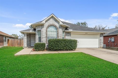 Photo of 22614 Willow Branch, Tomball, TX 77375 (MLS # 69819236)
