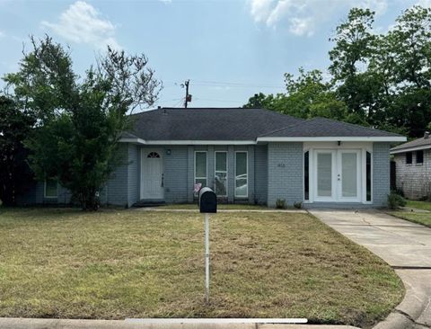 416 Avondale Lane Friendswood TX 77546