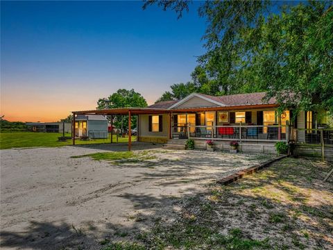 Photo of 7560 County Road 333, Plantersville, TX 77363 (MLS # 91743812)