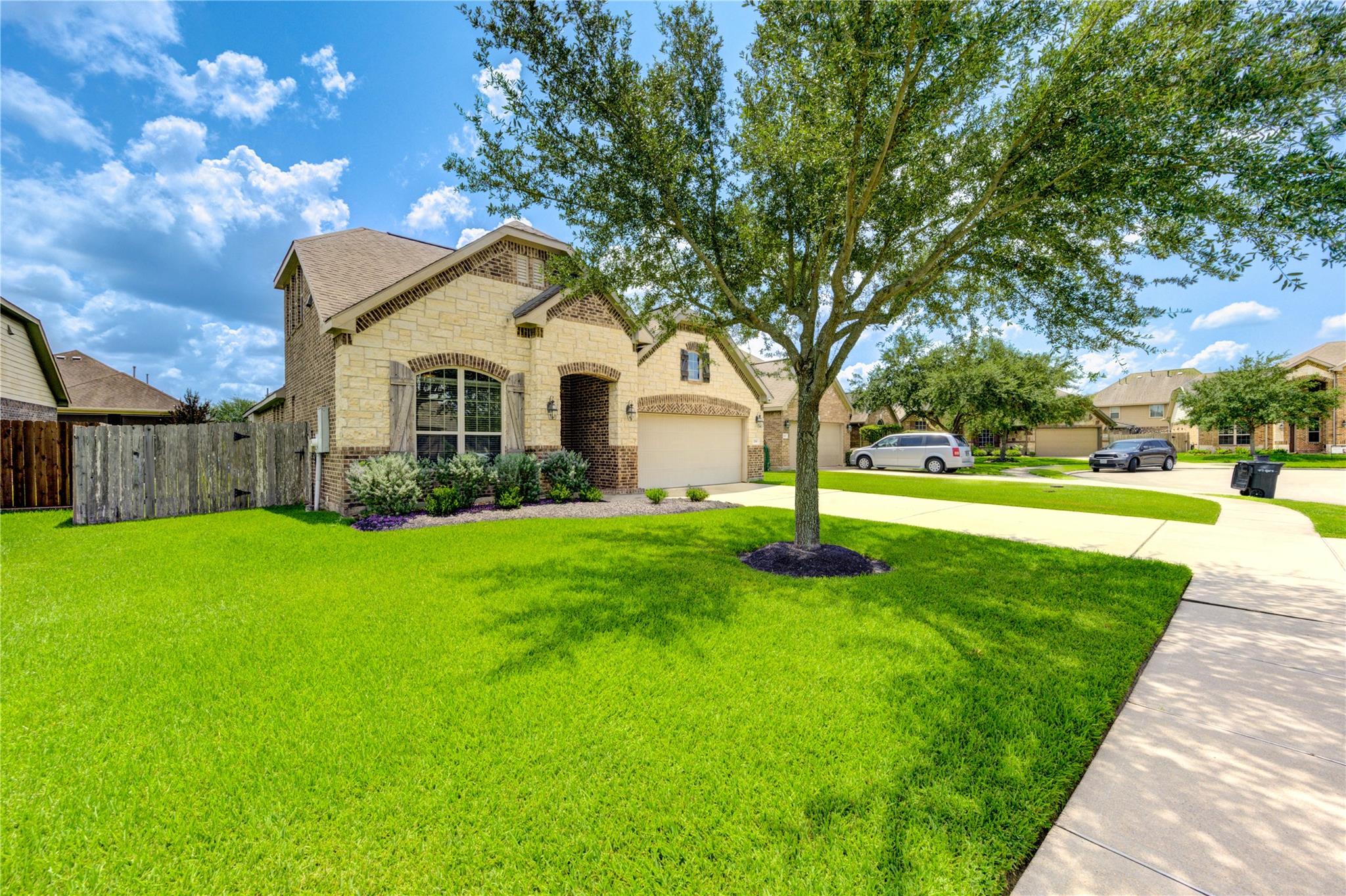 298 Clearwood Drive