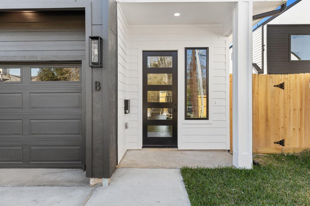 Photo of 4206 Kewanee Street, Houston, TX 77051 (MLS # 81908615)