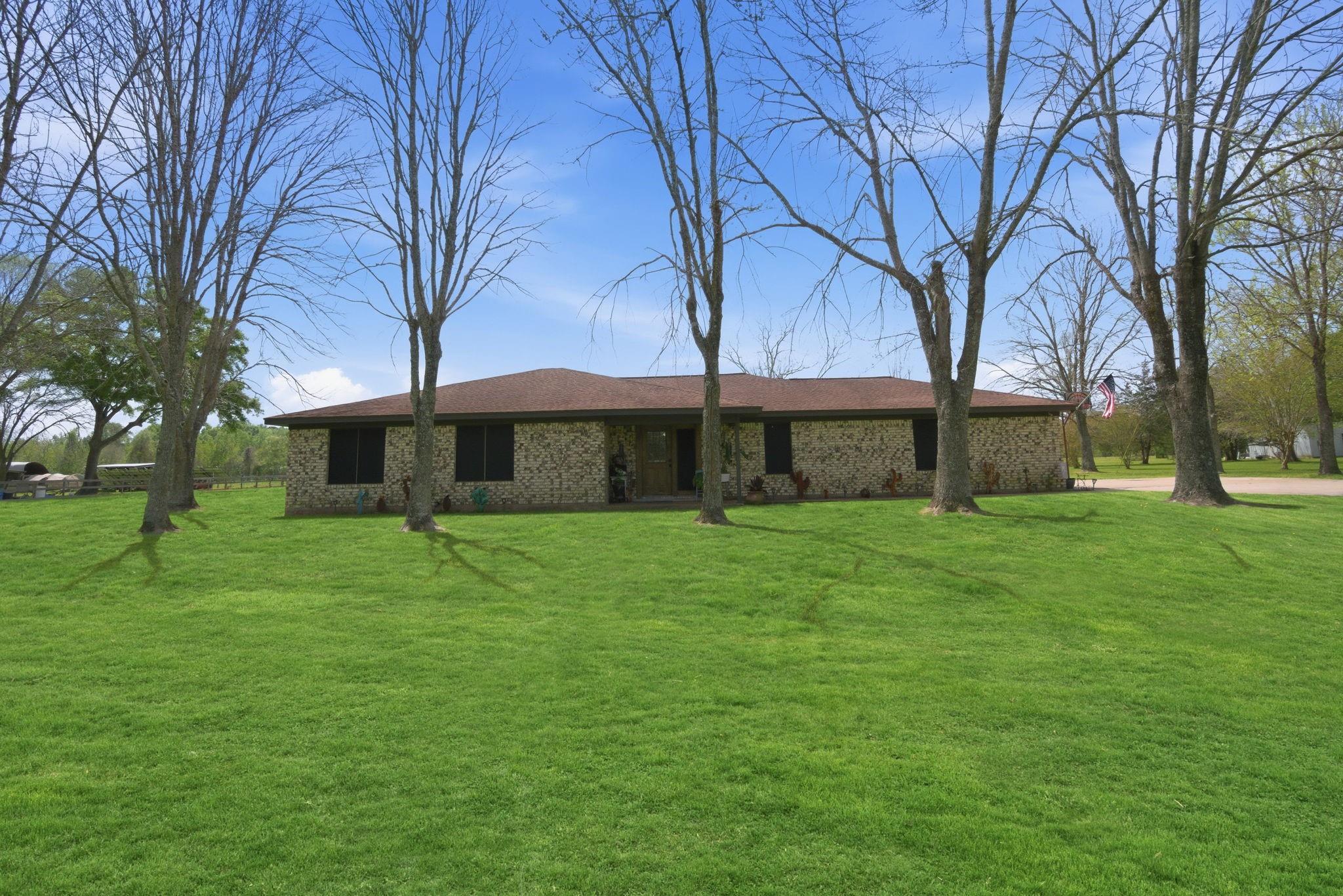 1858 County Road 2066