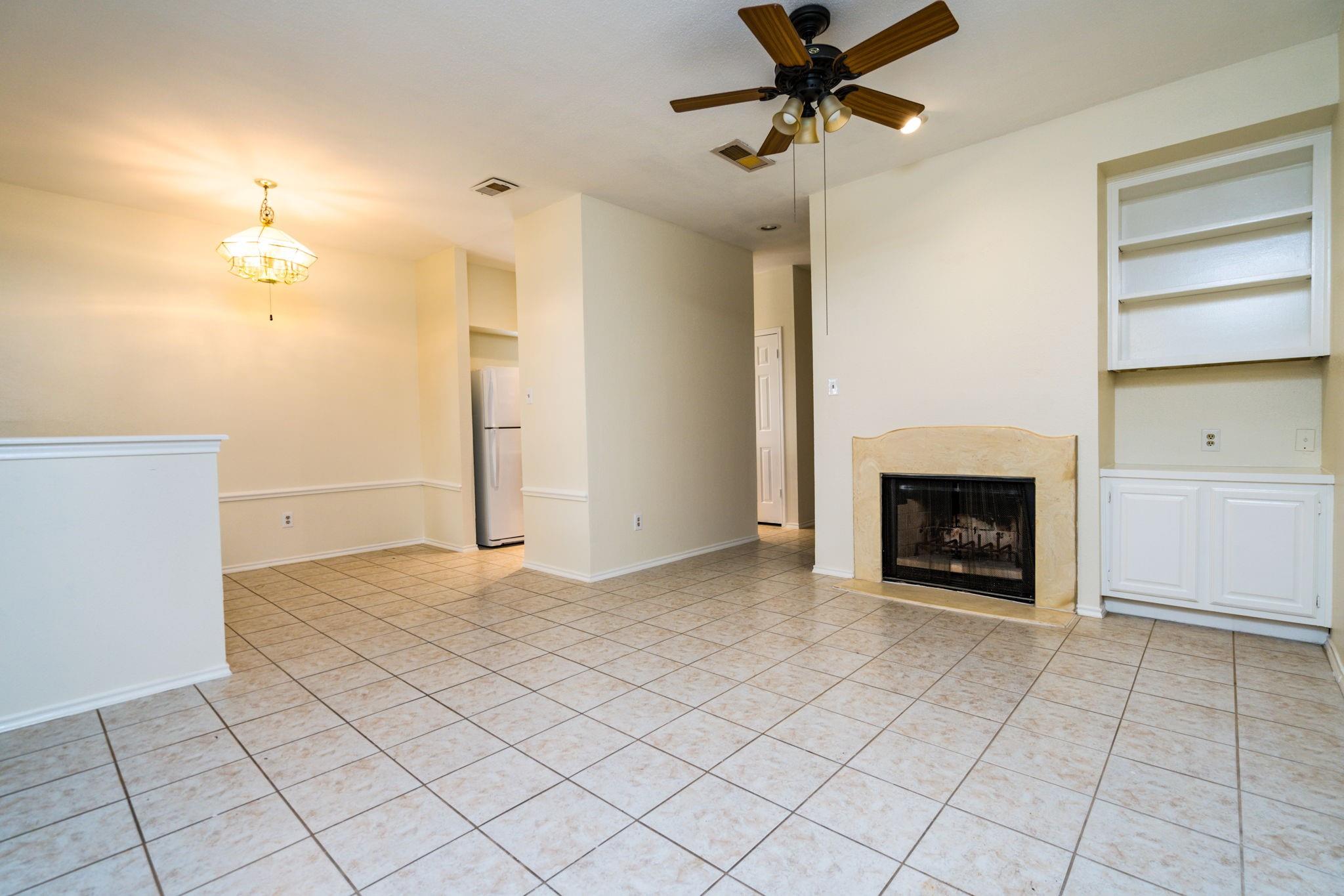 1103 Dulles Avenue 402