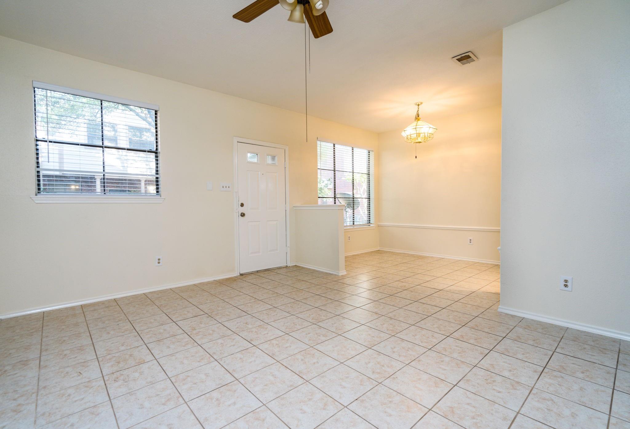 1103 Dulles Avenue 402