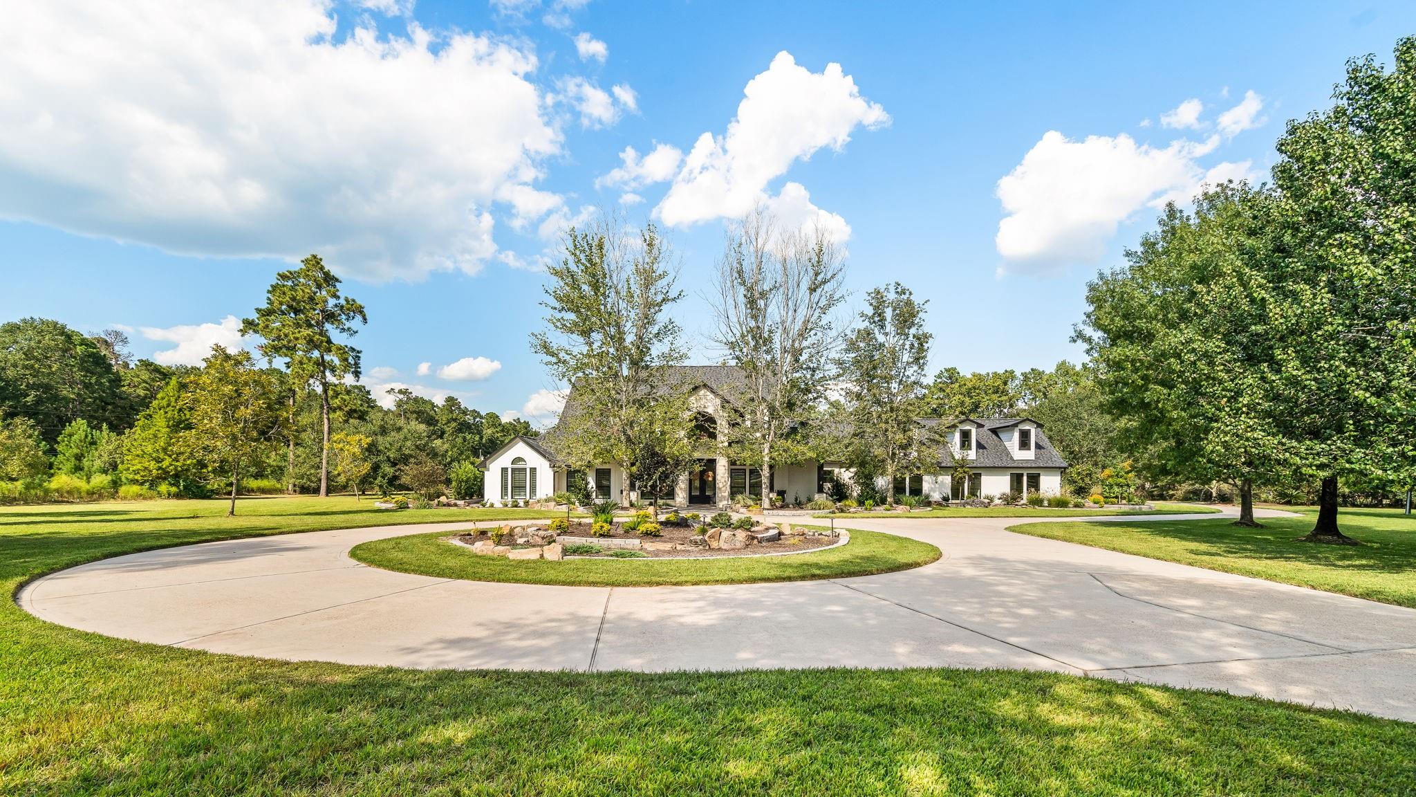 10972 Lake Forest Drive
