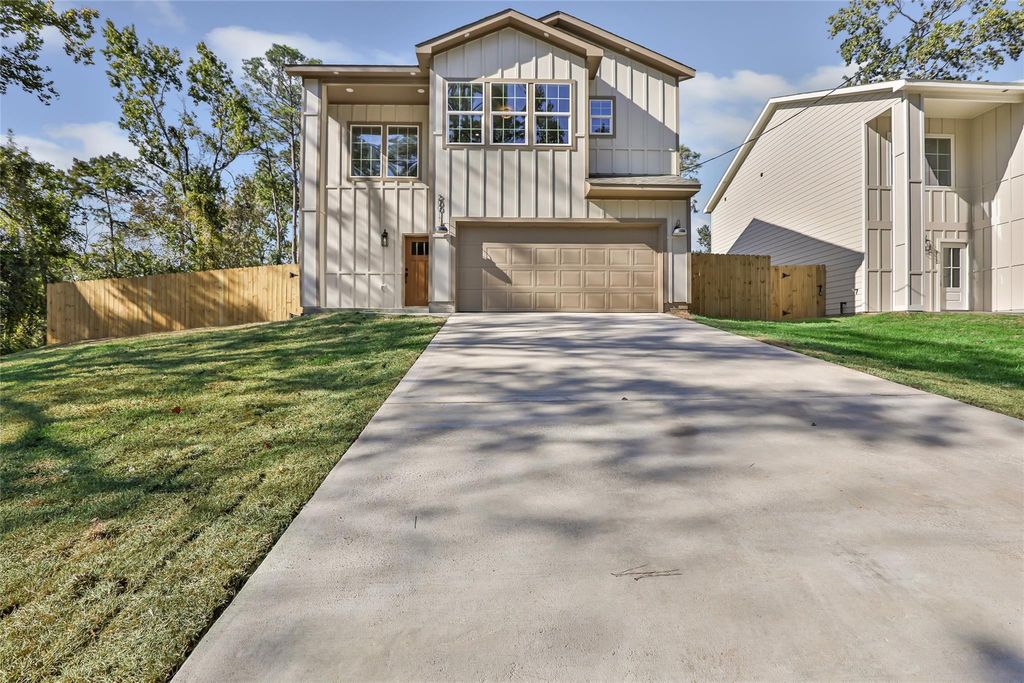 Photo of 20011 Tamarack Drive, Porter, TX 77365 (MLS # 42233992)