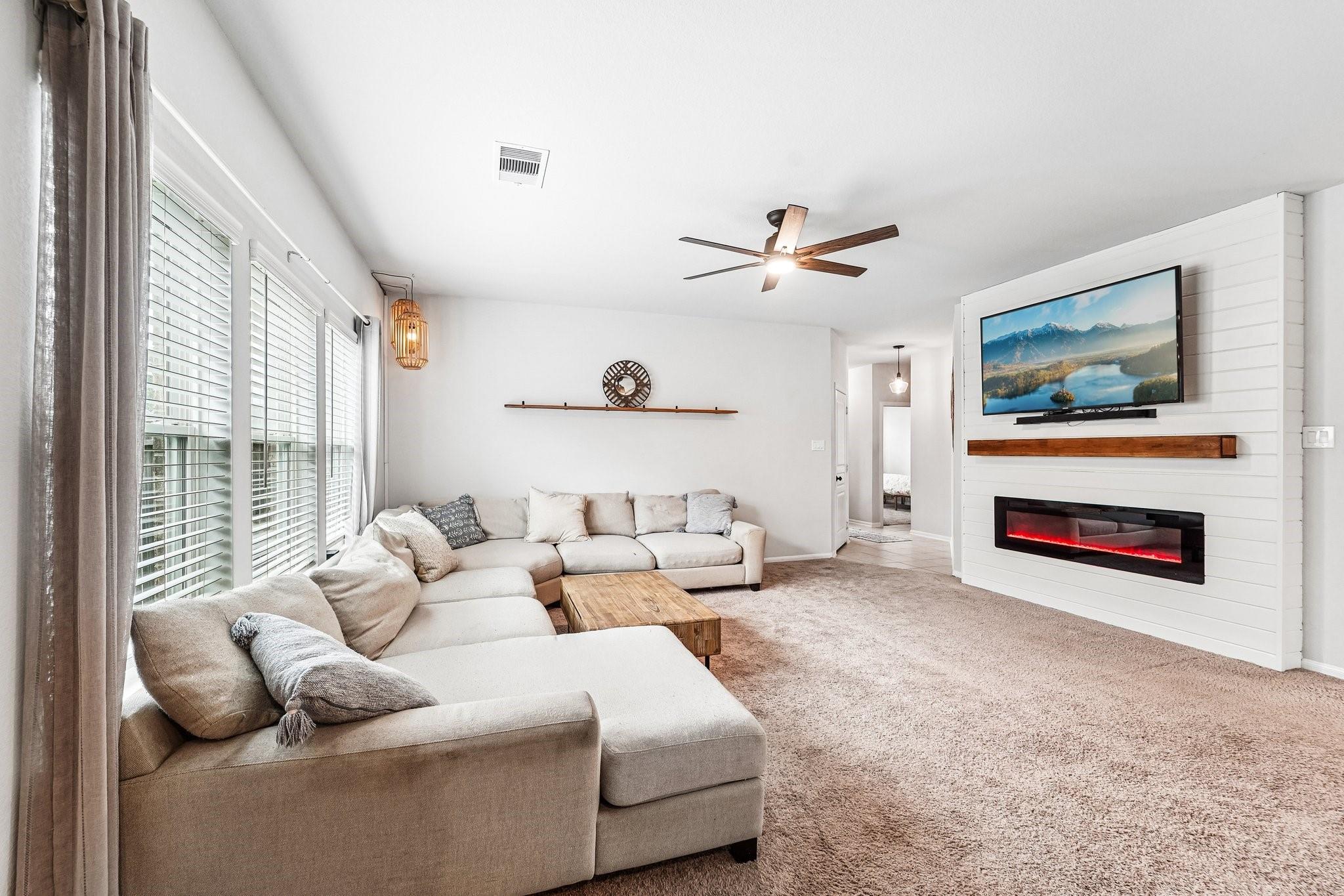 16219 Centennial Light Drive