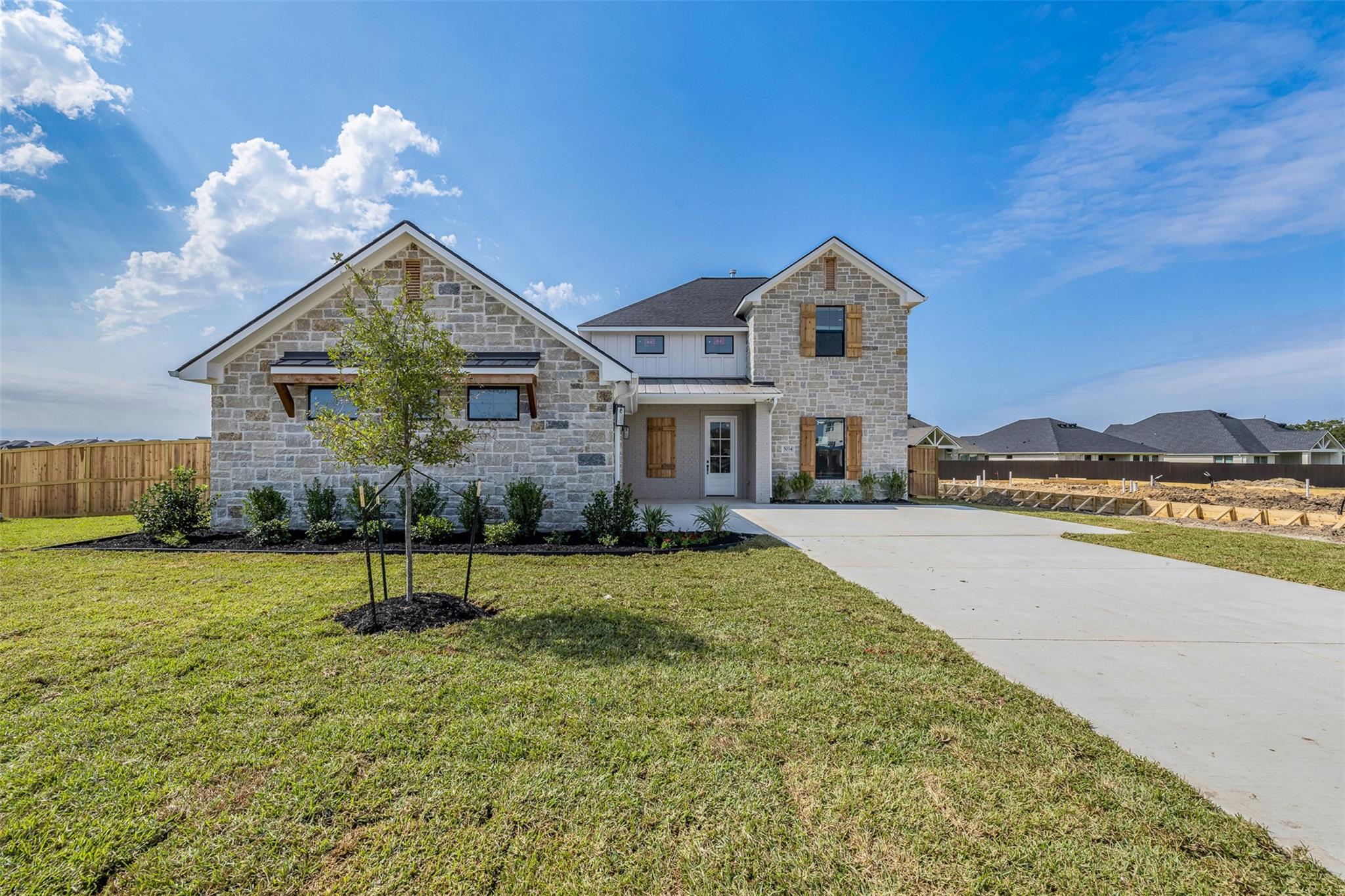 5034 Toscana Loop