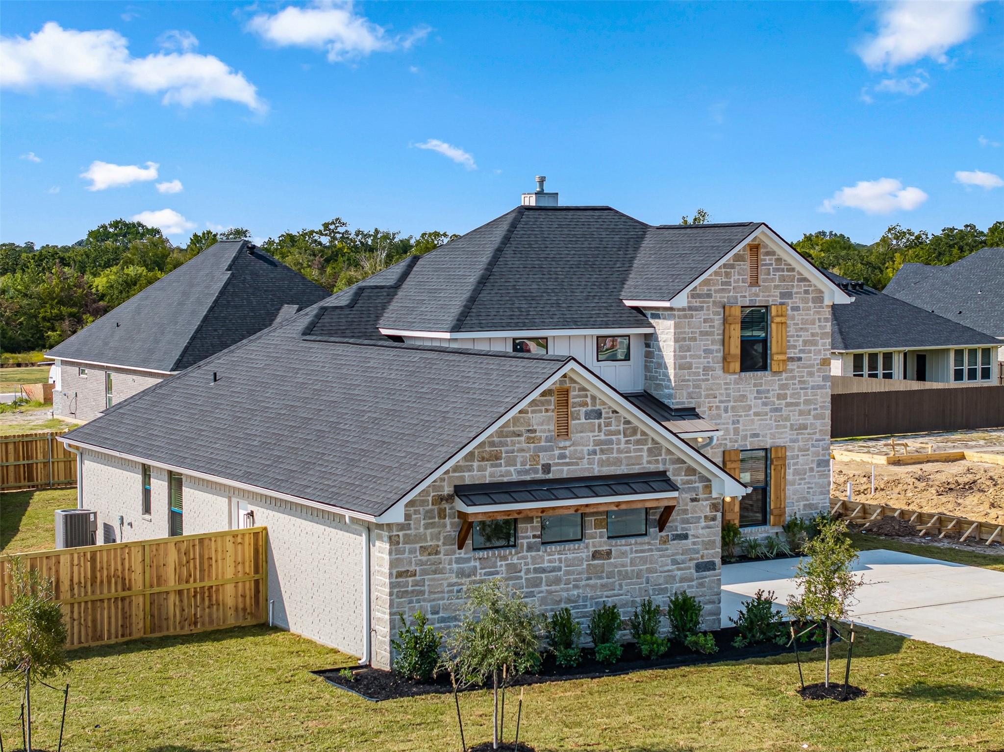 5034 Toscana Loop
