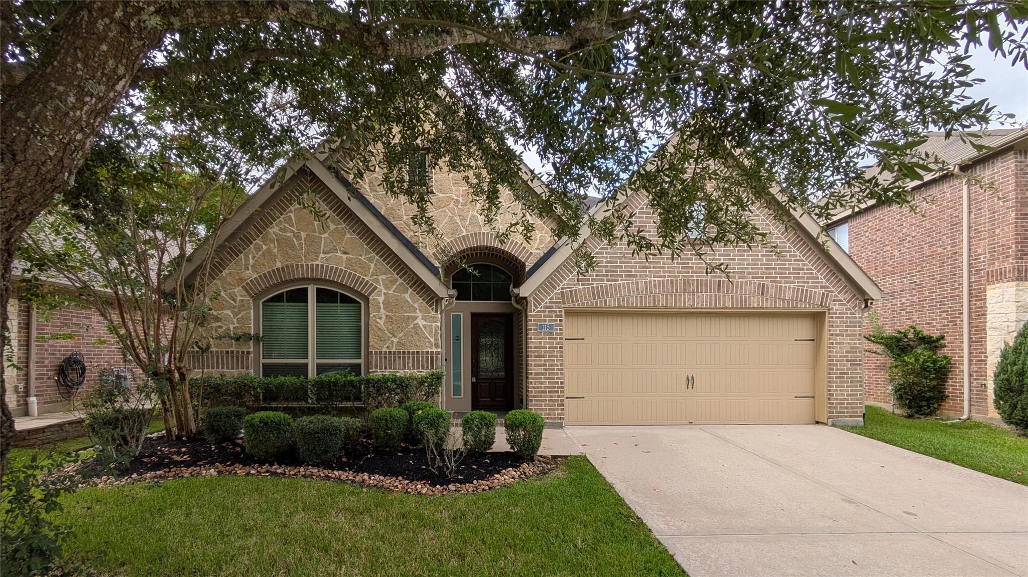 115 Forest Heights Way