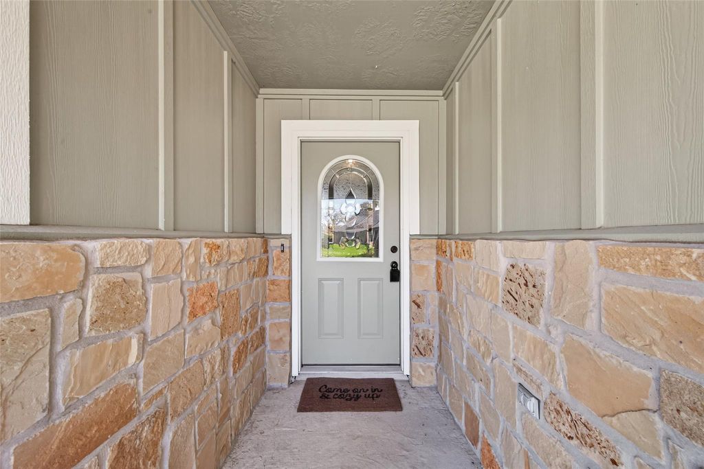 Photo of 255 Mossy Meadow Drive, West Columbia, TX 77486 (MLS # 23609634)