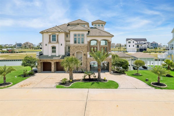 9 LOGGERHEAD, HITCHCOCK, TX 77563 - Image f5fd6f5c9264ee714523aeb53f41e708/1494059359