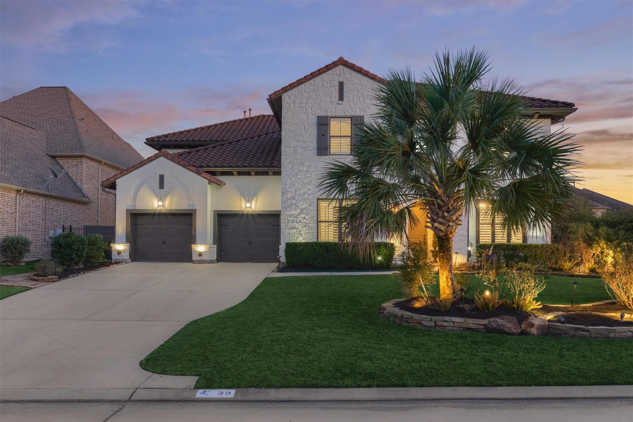 39 Beacons Light Place