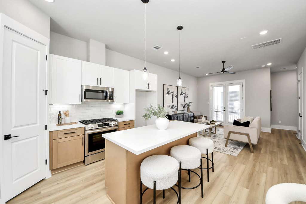 Photo of 1104 Mansfield Street #E, Houston, TX 77091 (MLS # 32855190)