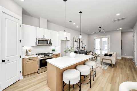 Photo of 1104 Mansfield Street #E, Houston, TX 77091 (MLS # 32855190)