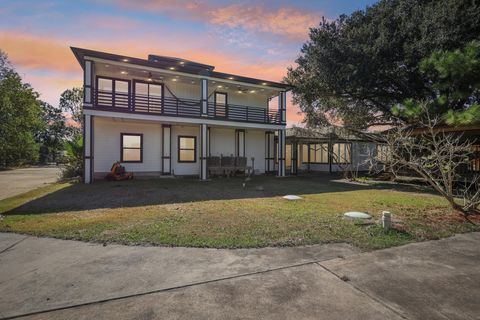 Photo of 323 E Palm Street, Fresno, TX 77545 (MLS # 29486219)