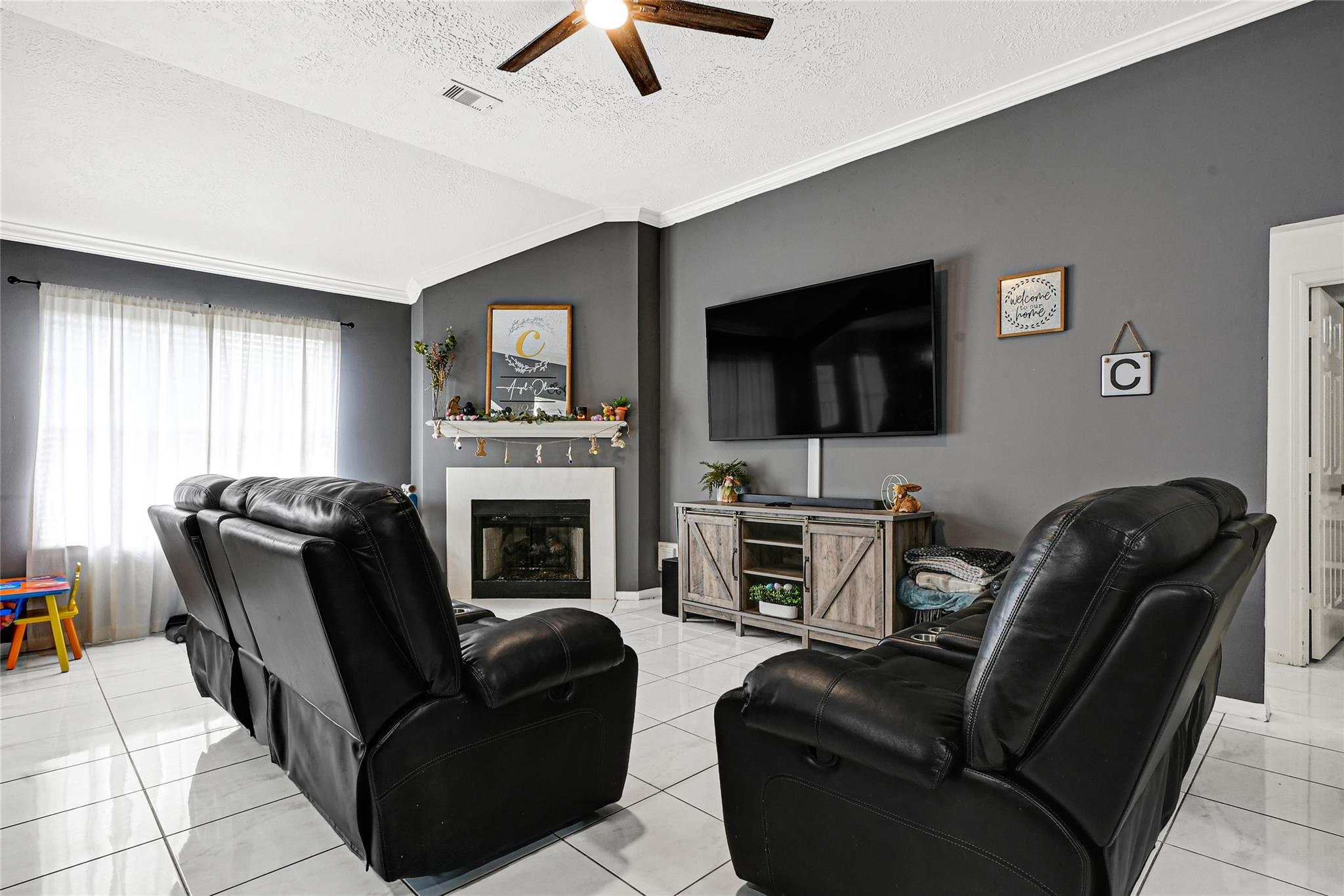 5007 Ridgeway Drive