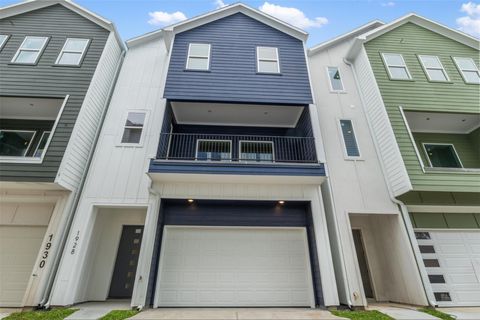 Photo of 1928 Purswell Road, Houston, TX 77055 (MLS # 66669402)