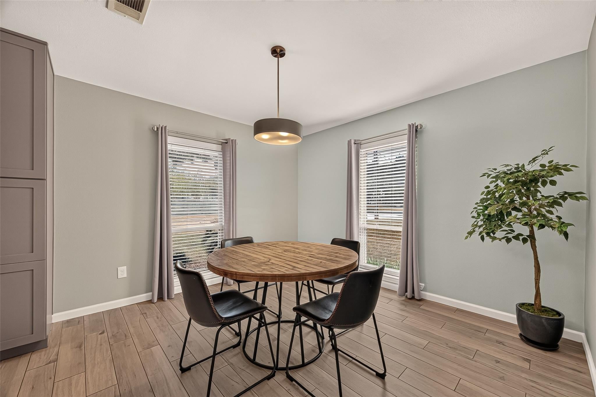 15302 Jersey Drive