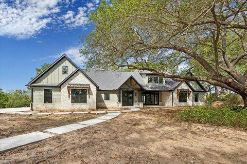 Homes For Sale - 1 Windmill Ridge<br/> Brenham, TX 77833