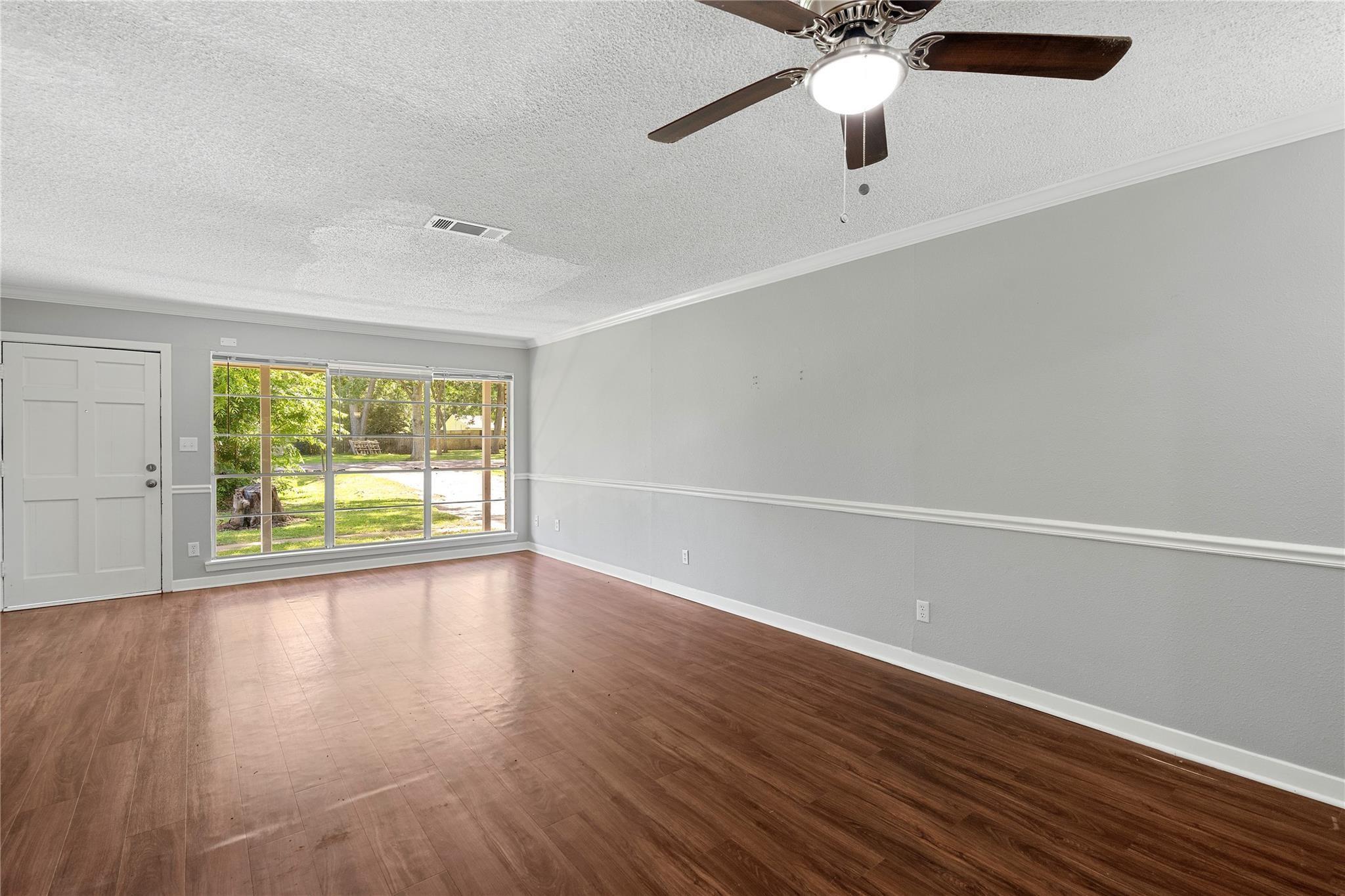 424 Southern Oaks Drive