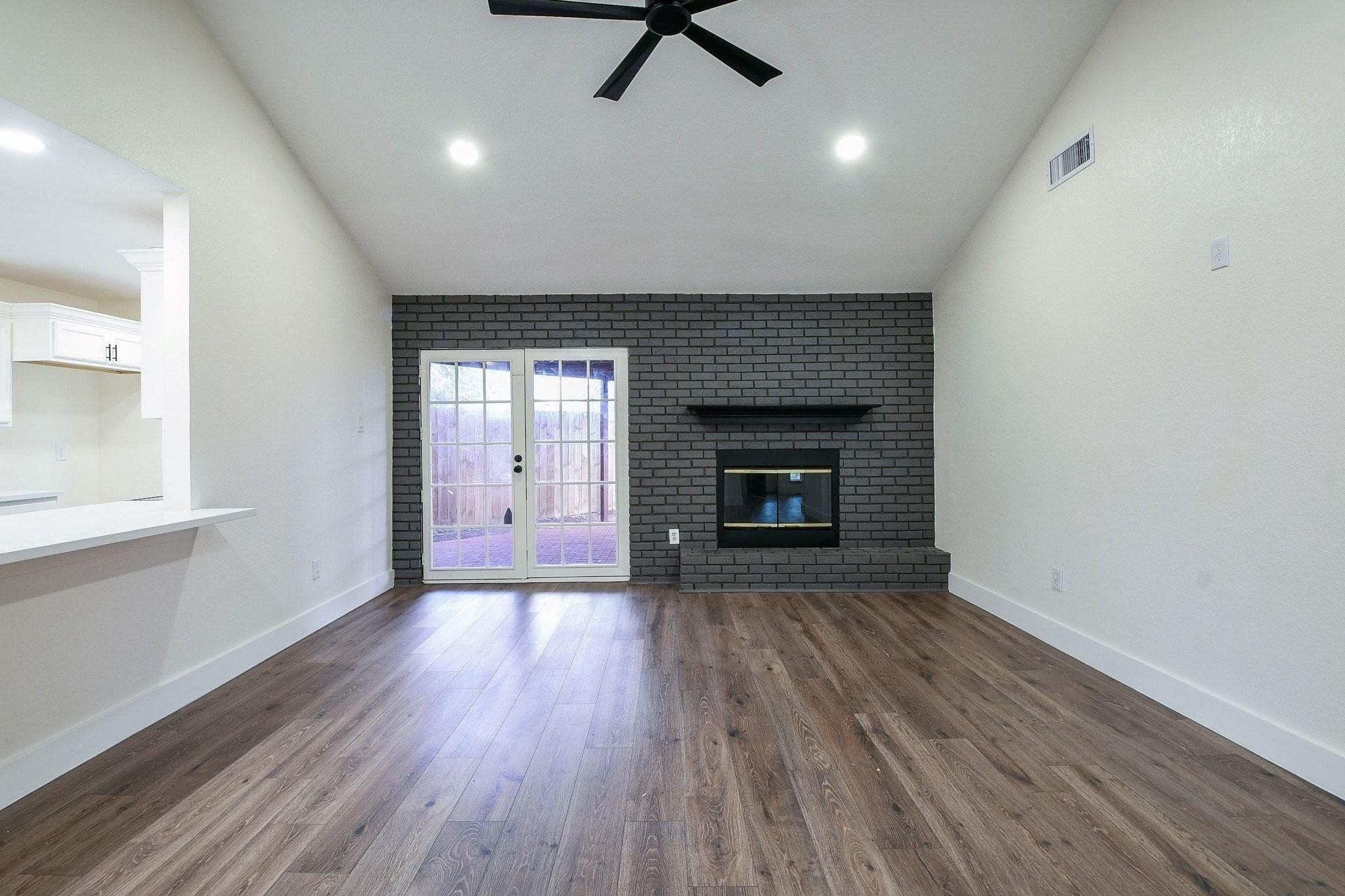1219 Pecan Glen Drive