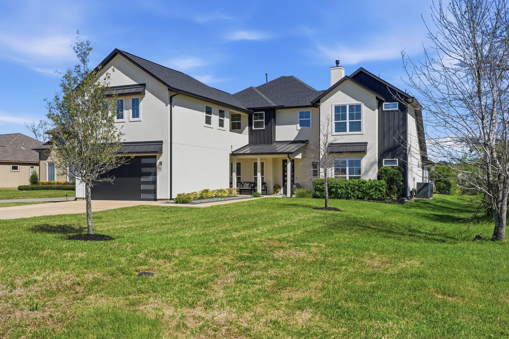 11600 Grand View Drive