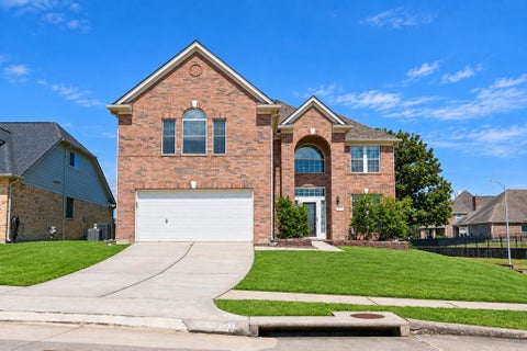 Photo of 122 Marina Oaks Drive, Kemah, TX 77565 (MLS # 24574598)