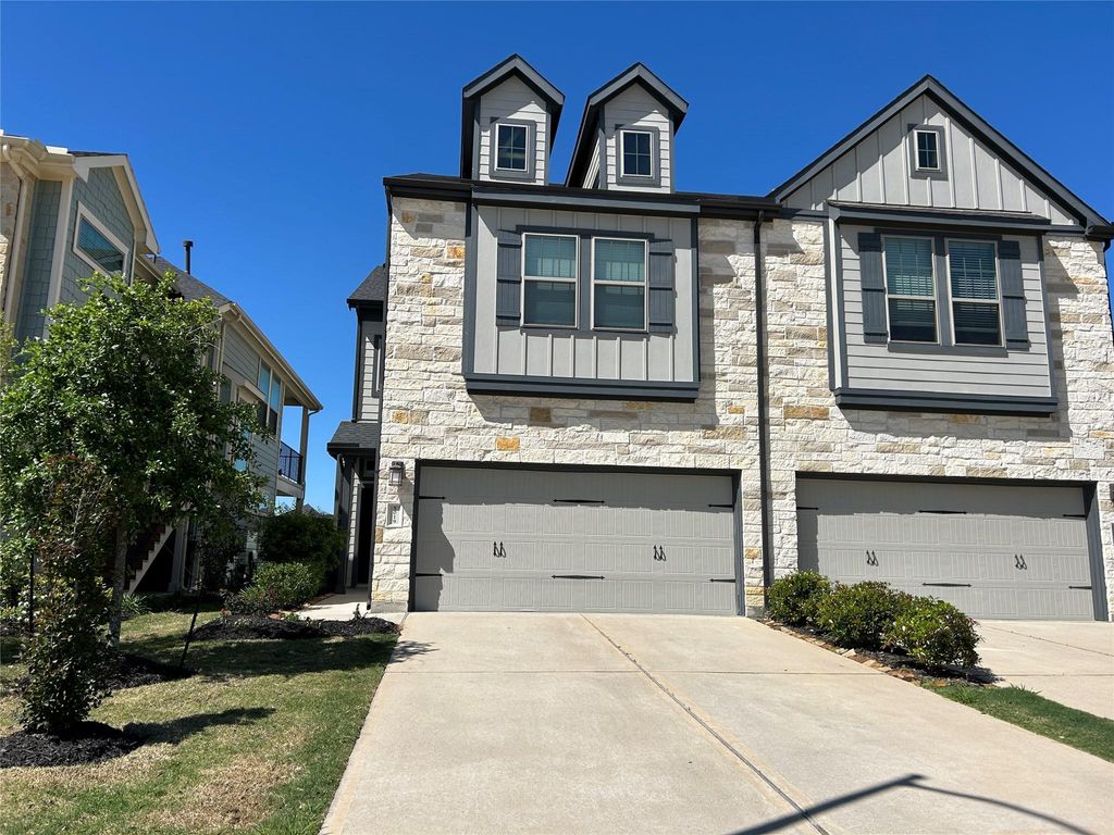 Photo of 5019 Prairie Terrace Ln Ln, Fulshear, TX 77441 (MLS # 72945694)