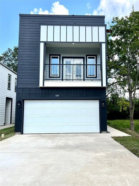 8705 Sunderland Road Houston TX 77028