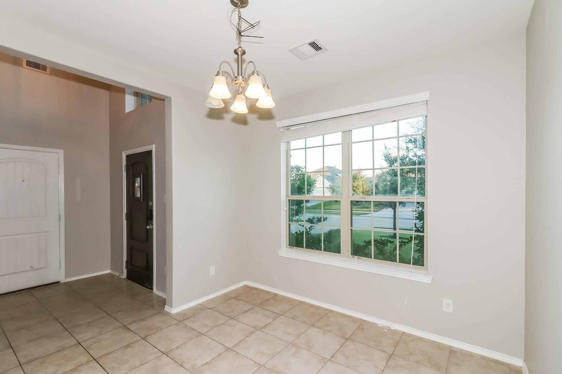 517 Rosebank Trail Lane