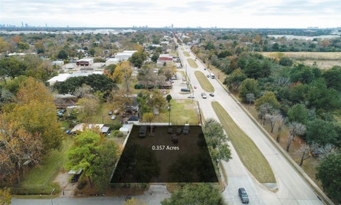 Photo of 10155 Comanche Lane, Houston, TX 77041 (MLS # 20246298)