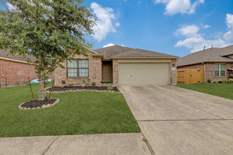 Photo of 9111 Saint Laurent Lane, Houston, TX 77044 (MLS # 67041044)