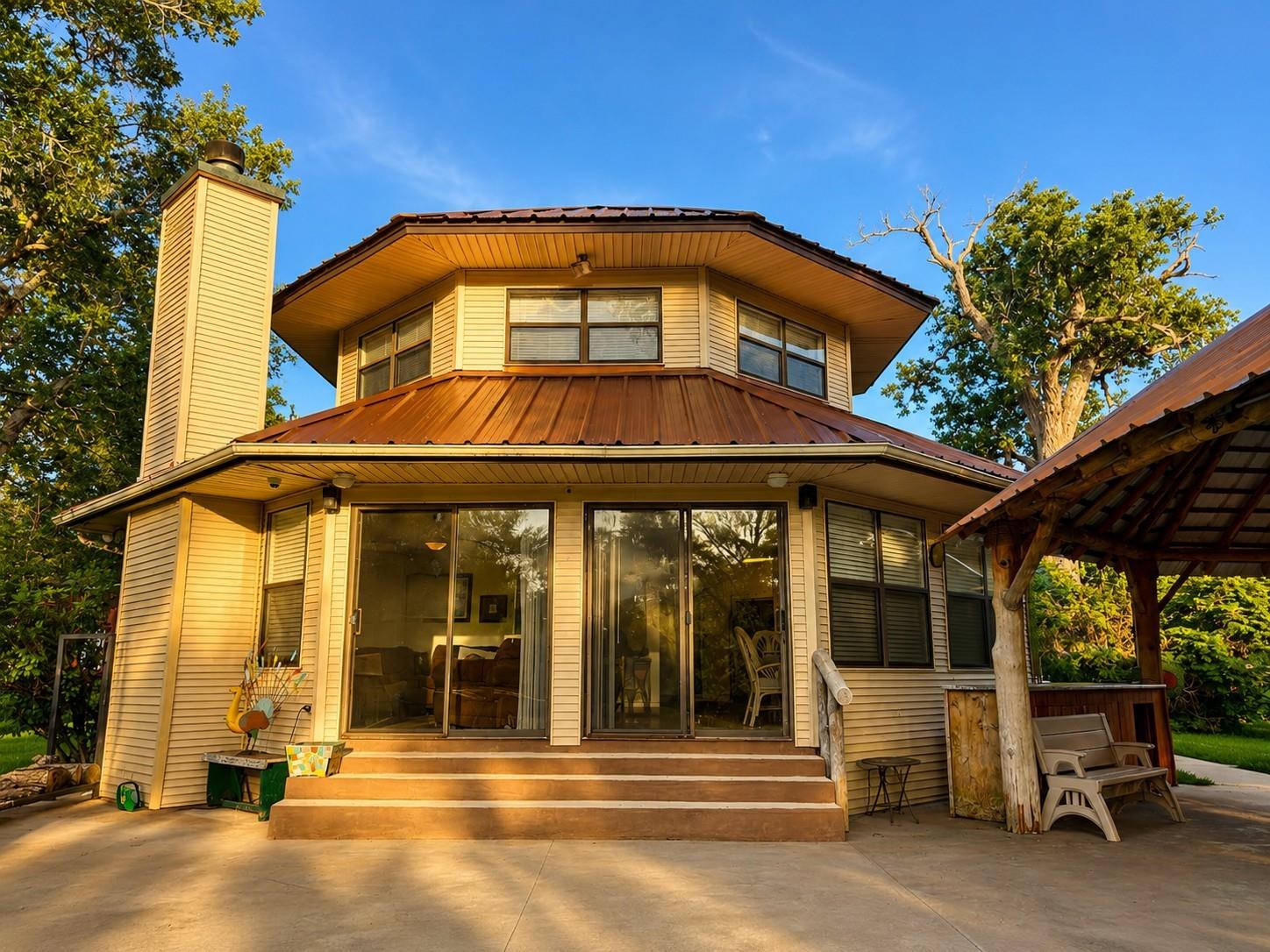 129 Selkirk Drive