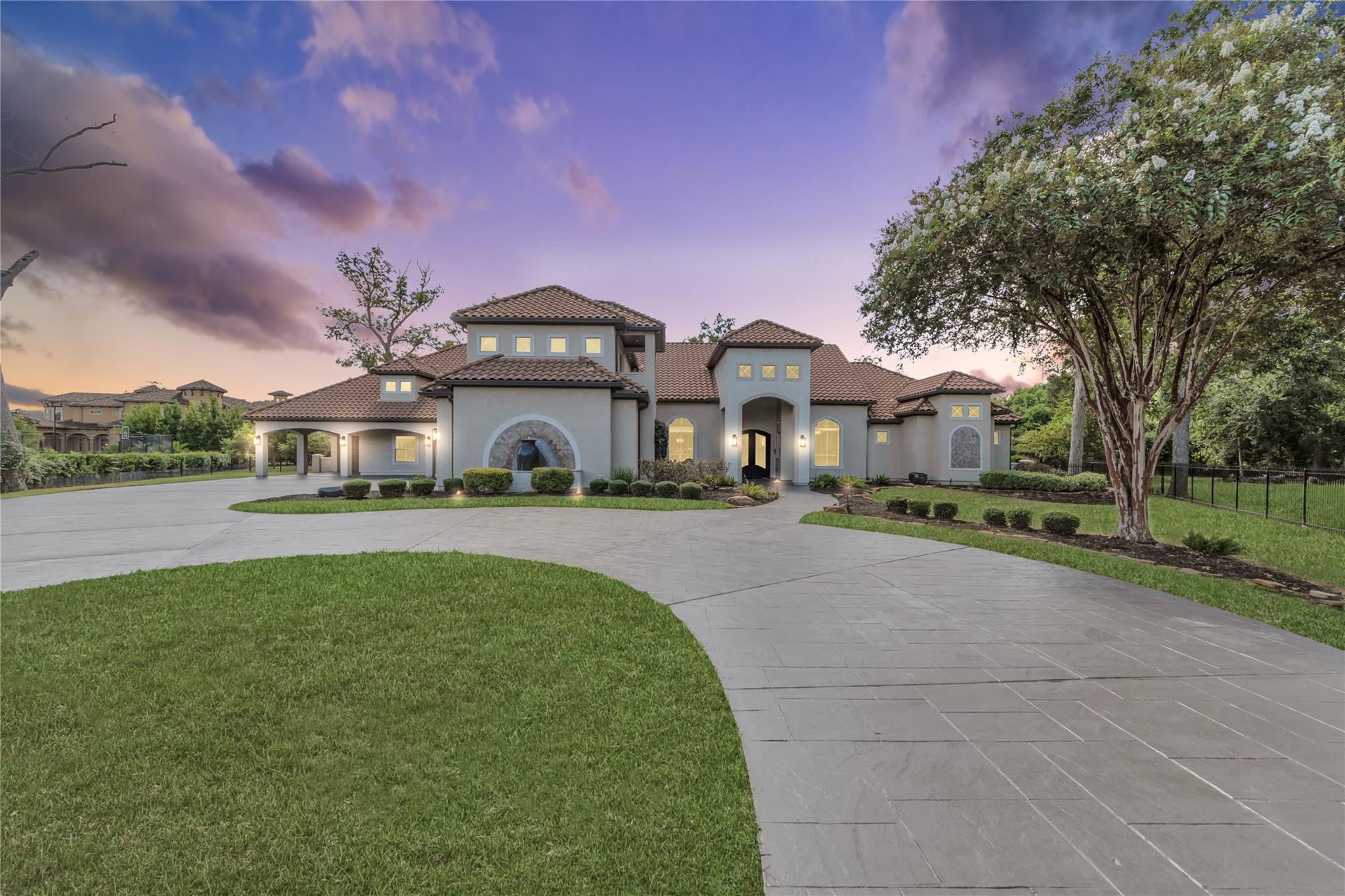 50 Golden Hollow