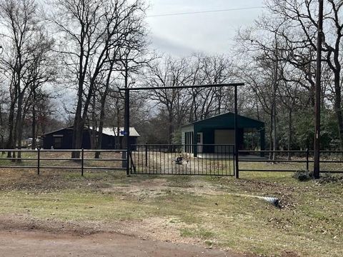 Homes For Sale - 140 Lcr 743d<br/> Thornton, TX 76687